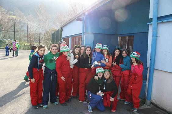 Eskolak, Inauteriak 2015, Ostegun Gizena 8 1423741066620