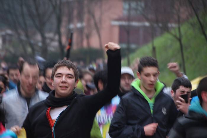 19. Korrika, furgonetatik 19 1426939515969