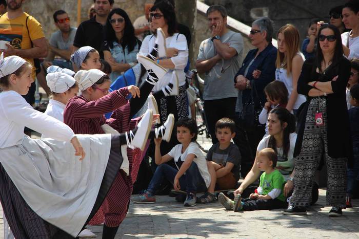 Eguzkipean dantzan 23 1434290302887