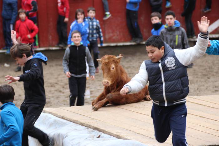 xexen festa piñata 2015 1 1 1424694674355