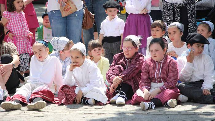 Eguzkipean dantzan 29 1434290330841