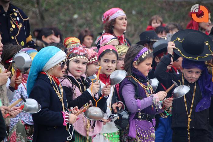 Eskolak argazki galeria 38 1423852819841