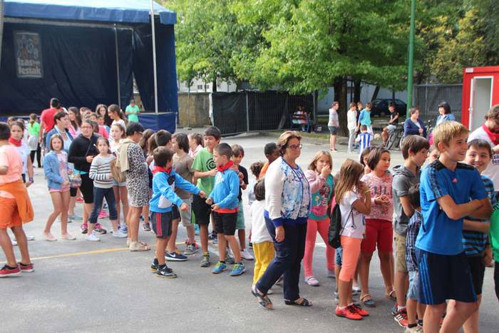 izaskun auzoko festak 2015 10 1441386483582