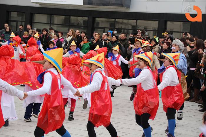 Eskolak argazki galeria 42 1423852824667