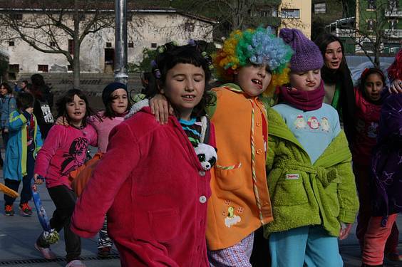 Inauteriak 2015, Ostegun Gizena, Eskolak 8 1423741178492