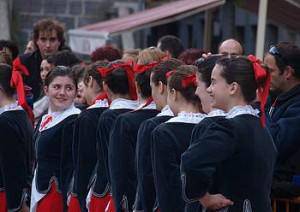 Oinak astintzeko garaia da