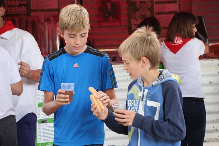 izaskun auzoko festak 2015 15 1441386485440