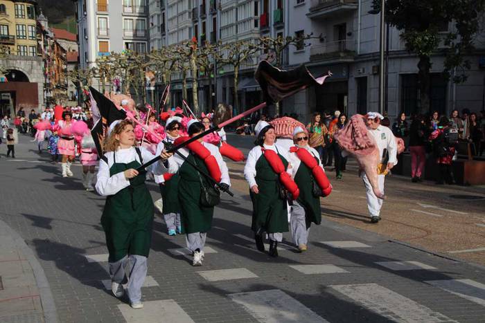 ostegun gizen 2015 zezenak 1 2 1423763376963