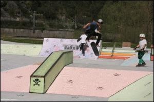 Bi egunez luzatuko da Tolosako hirugarren skate txapelketa, kanpaldiarekin