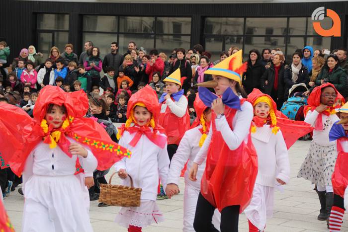 Eskolak argazki galeria 43 1423852825905