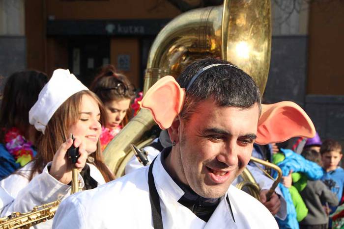 ostegun gizen 2015 zezenak 1 5 1423763380794