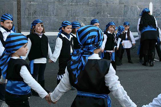 Eskolak, Ostegun Gizena, Inauteriak 2015 14 1423757563053