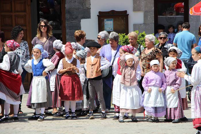 Eguzkipean dantzan 54 1434290450477