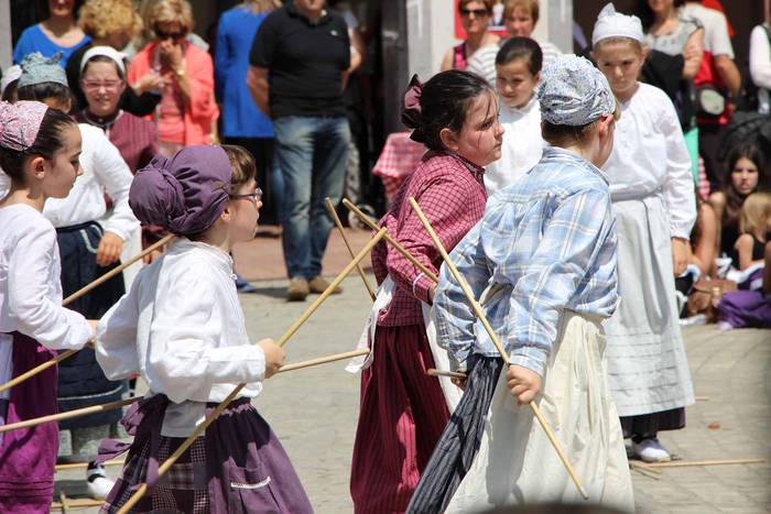 Eguzkipean dantzan 57 1434290465485