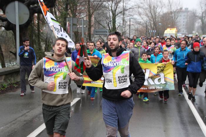 19. Korrika, furgonetatik 33 1426939532820