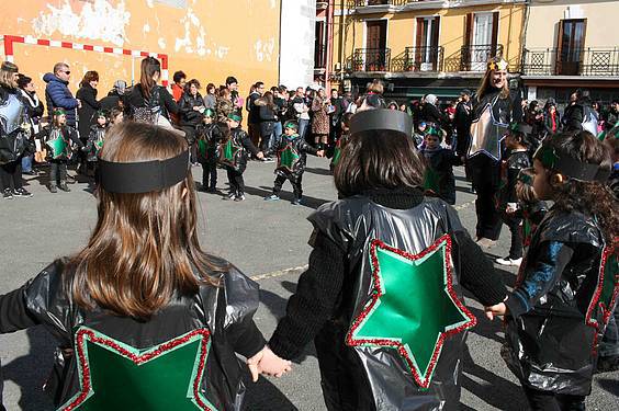 Eskolak, Ostegun Gizena, Inauteriak 2015 23 1423757570003