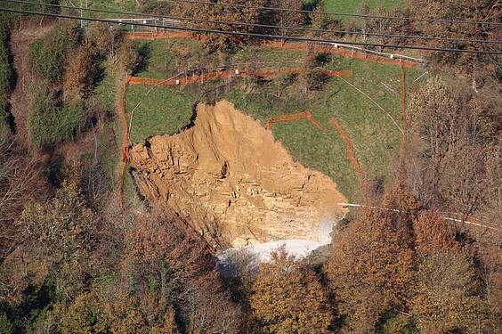 Aht zuloa hernialde 2014-12-22 2 1419268509386