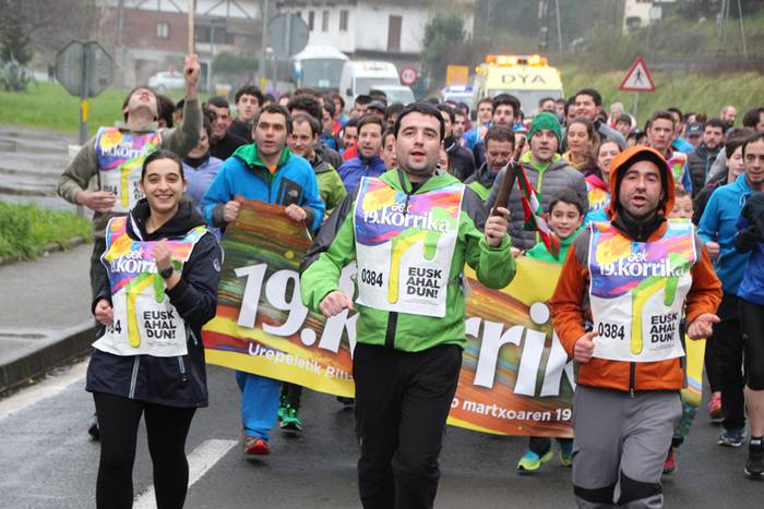 19. Korrika, furgonetatik 37 1426939537420