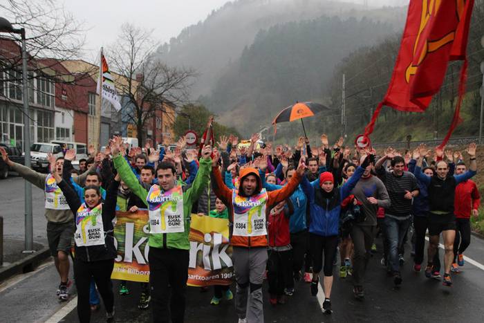 19. Korrika, furgonetatik 38 1426939538805