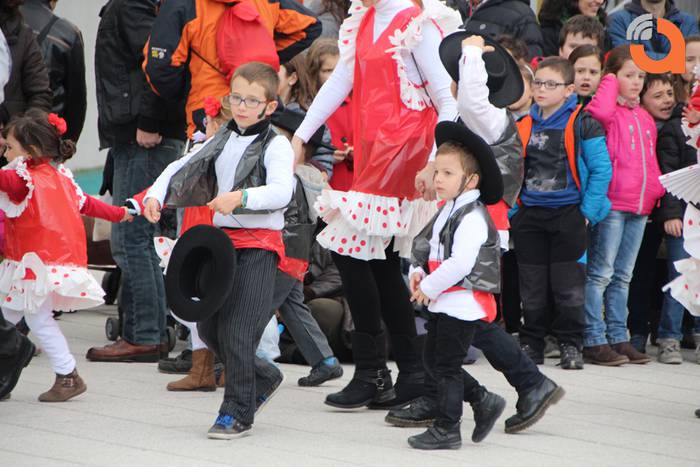 Eskolak argazki galeria 2 5 1423852917087