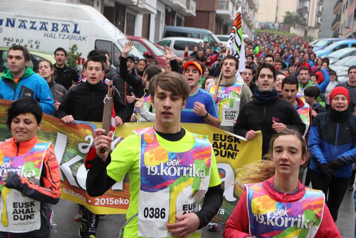 19. Korrika, furgonetatik 41 1426939542317