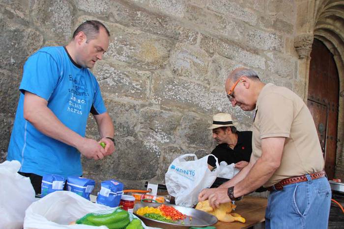 Parrandan bezain ondo moldatzen dira sukaldean 8 1438431481704