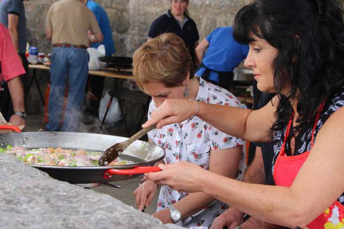 Parrandan bezain ondo moldatzen dira sukaldean 13 1438431483408