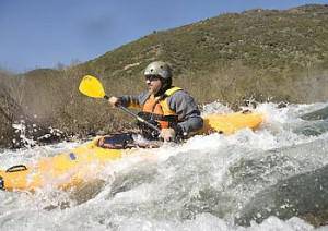 Antxon Arza: «Piraguak bestela iristen ez zaren lekuetara joateko aukera ematen dizu»