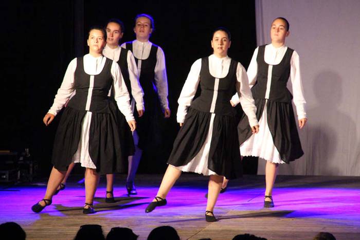 Alurr dantza taldea Berastegin 3 1439284120404