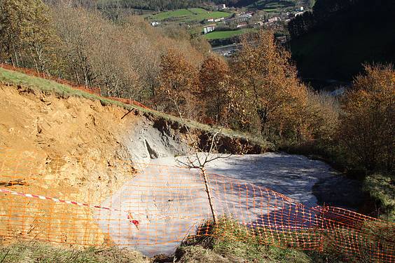 Aht zuloa hernialde 2014-12-22 4 1419268510970