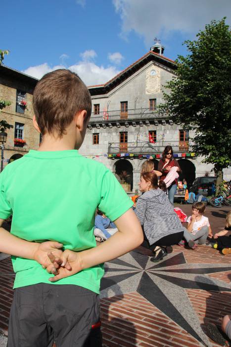 Asteasu ere nepaldarren alde 6 1434800931705