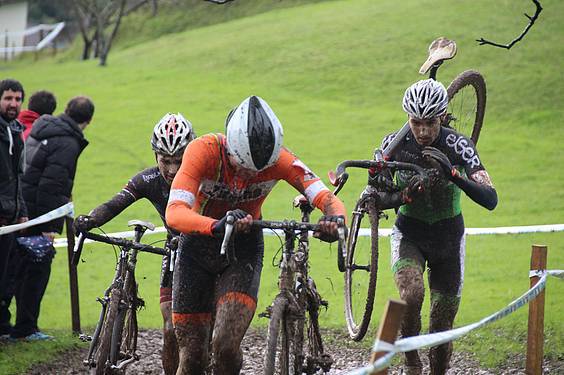 asteasu ziklokros 2014 13 1417892250981