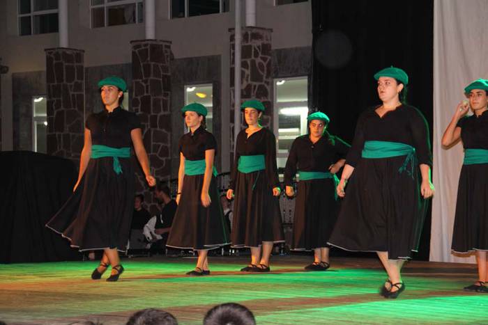 Alurr dantza taldea Berastegin 7 1439284121975