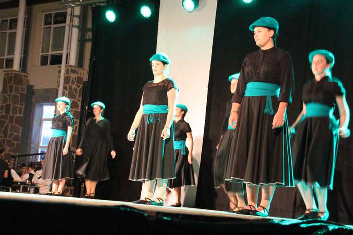 Alurr dantza taldea Berastegin 11 1439284123165