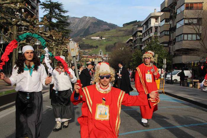 ostegun gizen 2015 zezenak 1 17 1423763396546