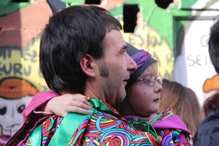 ostegun gizena txupinazoa 2015 4 14 1423761758558