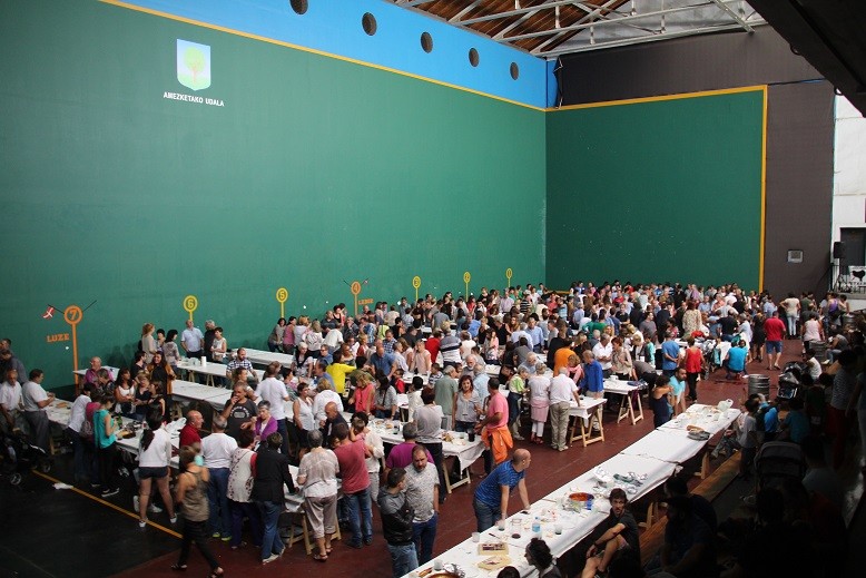 Pilota partidak arratsaldean Amezketako festen barruan