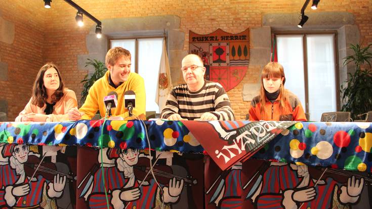 Suziria entzuteko astebeteren faltan, eguraldiari beldurrik ez Tolosan