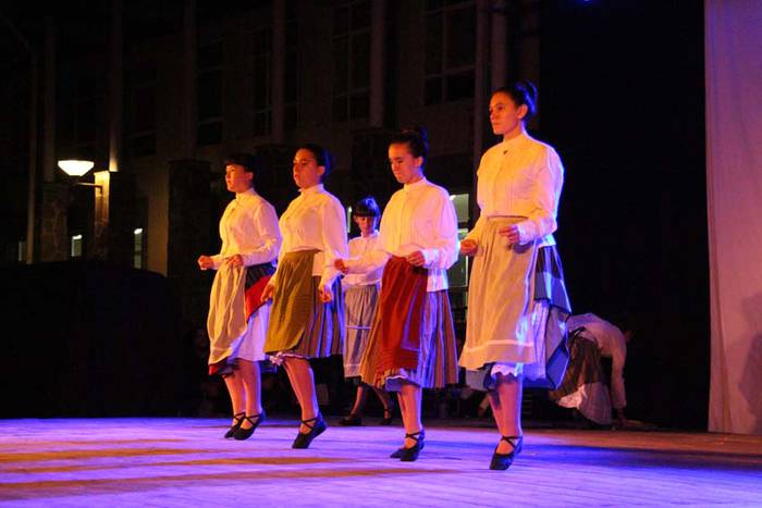 Alurr dantza taldea Berastegin 16 1439284124700