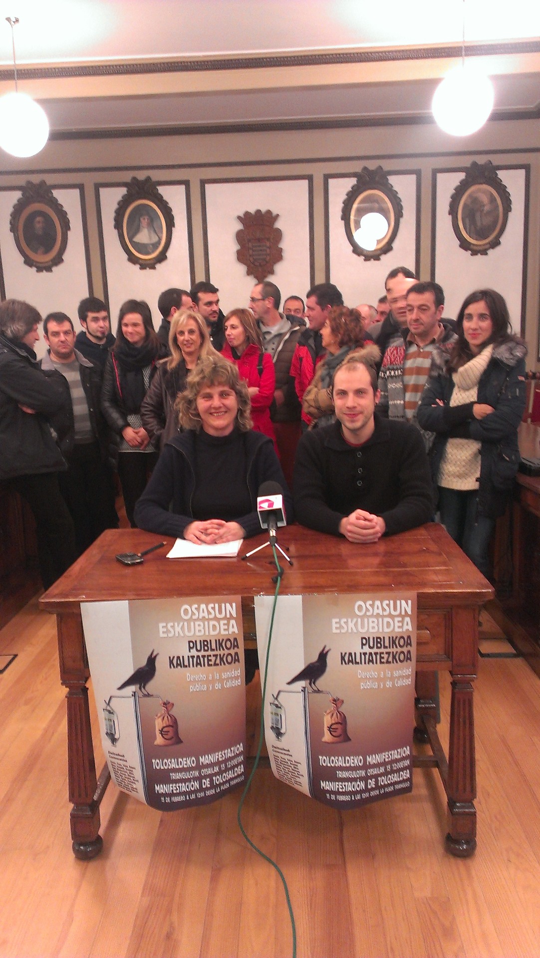 Osasun publikoa aldarrikatzeko manifestaziora deitu dute udalek