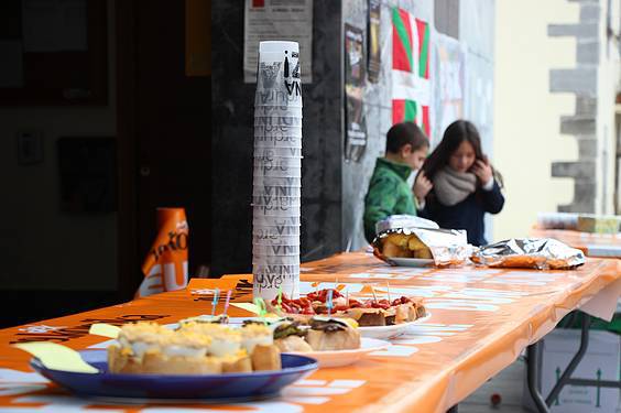 Korrika Eguna, Aduna 8 1425291417175