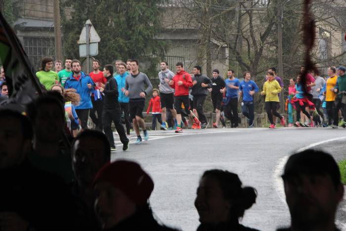 19. Korrika, furgonetatik 71 1426939576306