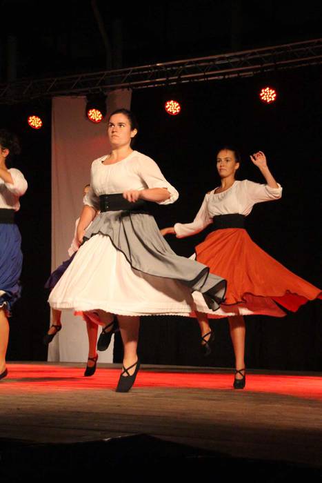 Alurr dantza taldea Berastegin 29 1439284128963