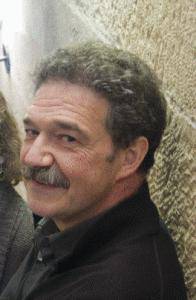 Xabier Olarra: "Al Aswaniren obrak lehenbailehen leku bat izan behar zuela gure bildumetan ikusi nuen"