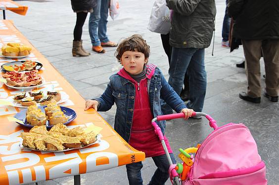 Korrika Eguna, Aduna 13 1425291420161