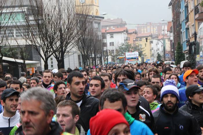 19. Korrika, furgonetatik 72 1426939577685