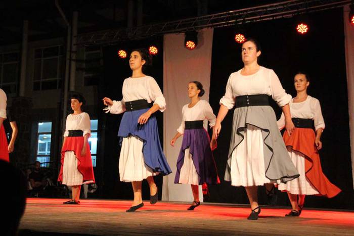 Alurr dantza taldea Berastegin 33 1439284130404