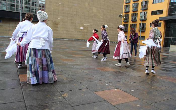 Dantzari Txiki eguna, 2015 44 1427548139654