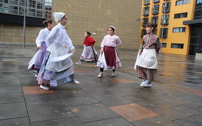 Dantzari Txiki eguna, 2015 46 1427548141404