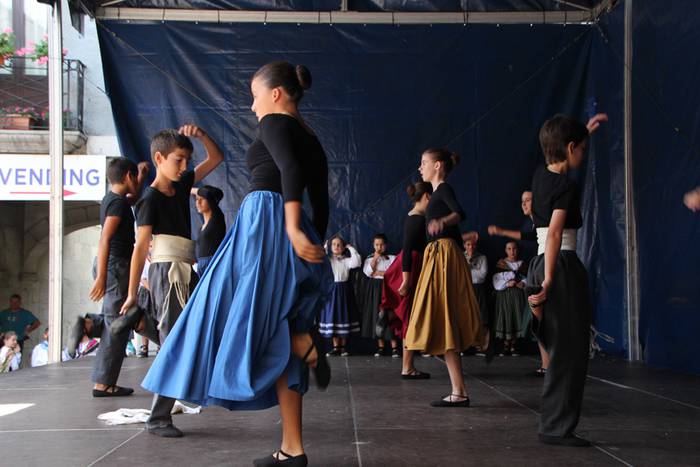 Alegiako Karmen jaiak Sutarri emanaldia 18 1437063395111